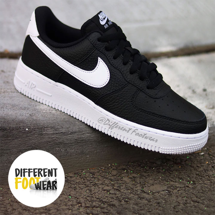 Air Force 1 - Black & White